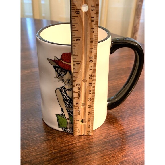 Signature Housewares Mug Hipster Diva Tiger Cat Zebra Print Dress Red Hat Clutch - Picture 9 of 9